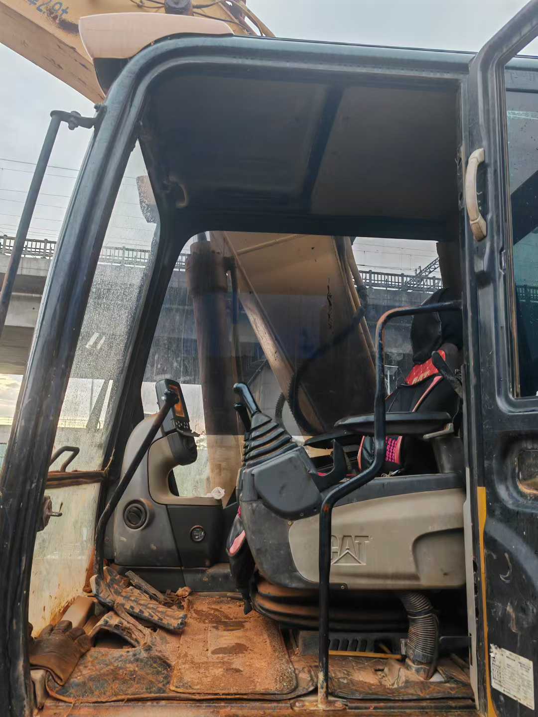 Used Caterpillar CT20 Excavator 2016 Model / 8
