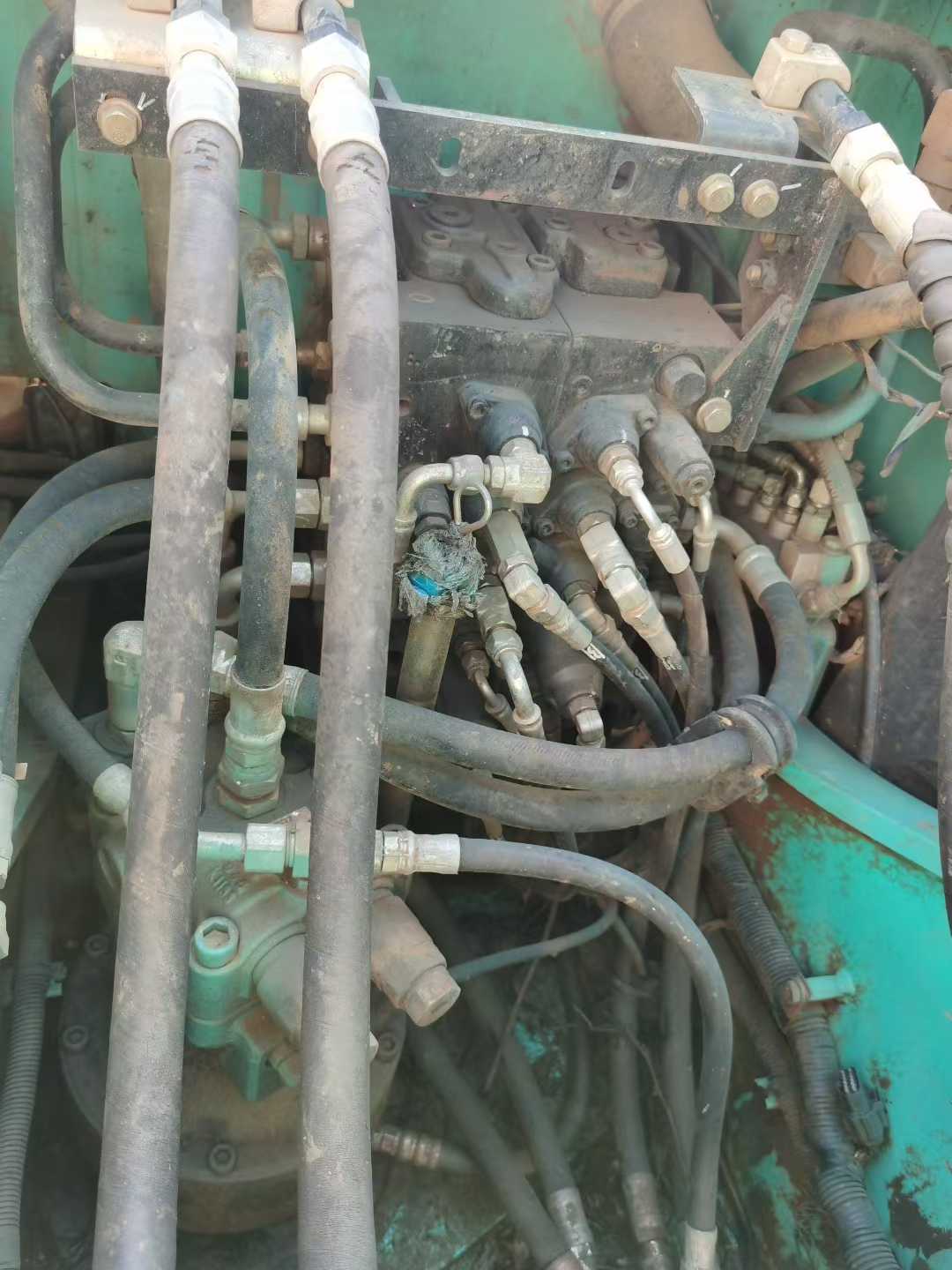 Used Kobelco SK130 Excavator 2011 Model / 4