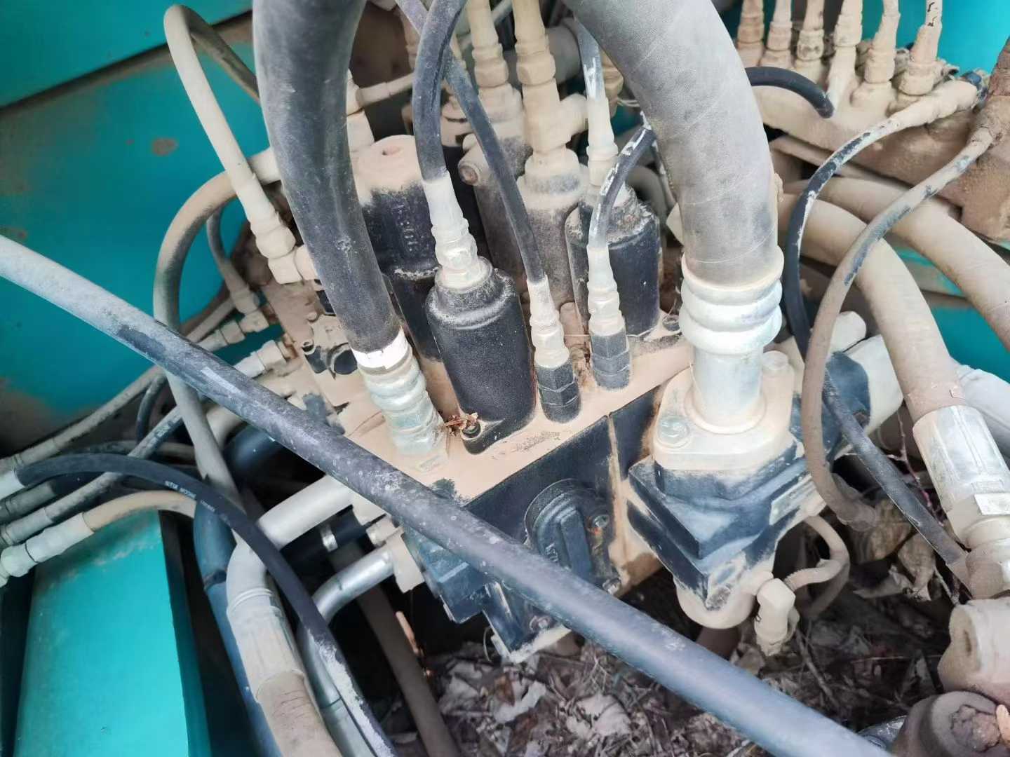 Used Kobelco SK200 Excavator 2016 Model / 5