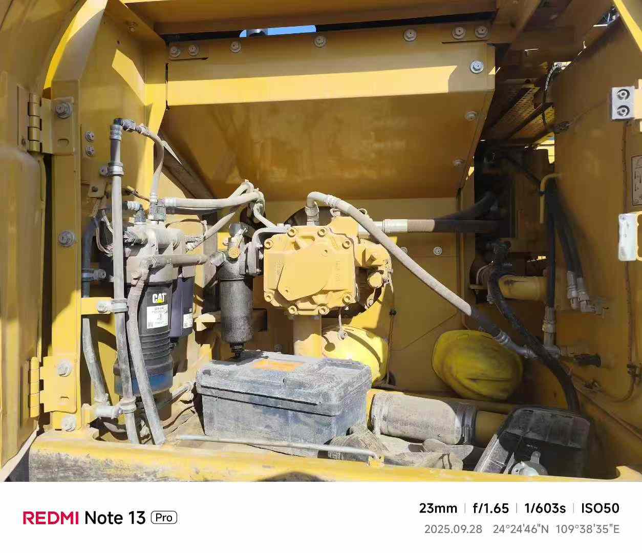 Used Caterpillar CT20 Excavator 2021 Model / 5