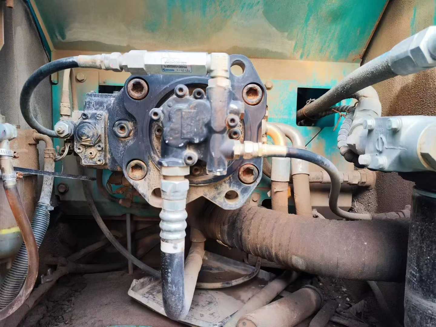 Used Kobelco SK200 Excavator 2016 Model / 3