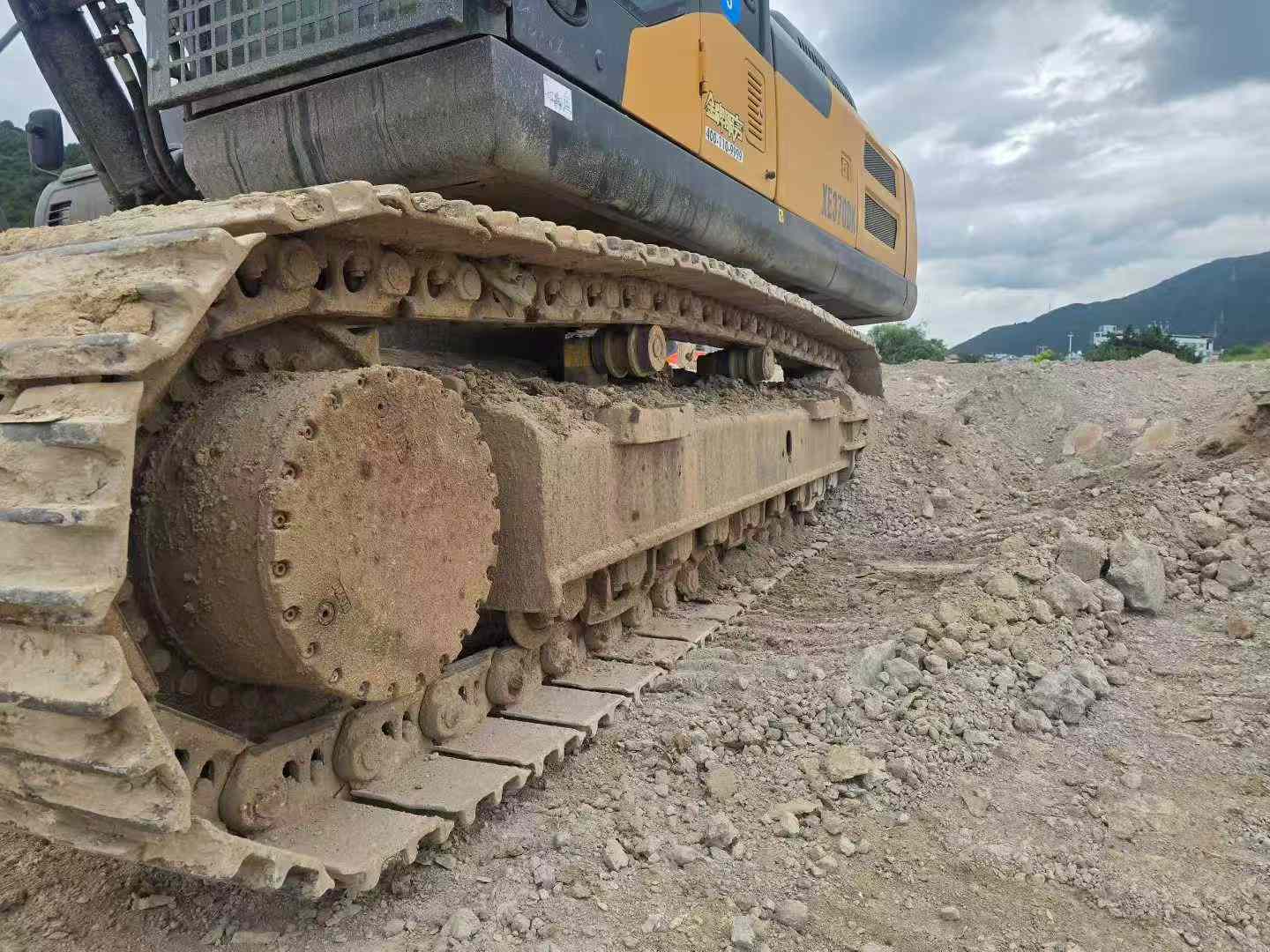 Used XCMG XE370 Excavator 2022 Model / 9