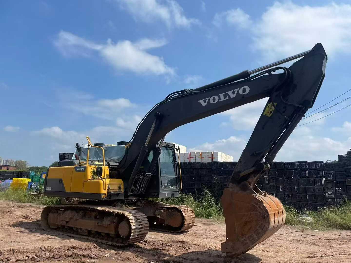 Used Volvo EW210C Excavator 2021 Model / 8