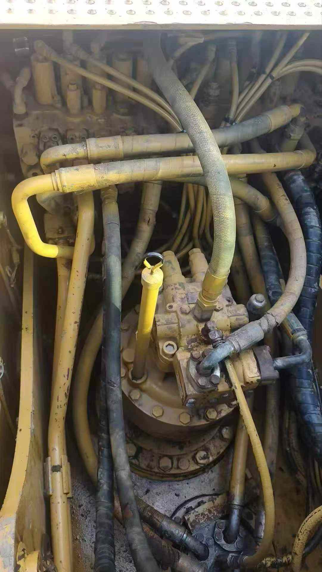 Used Caterpillar 320D Excavator 2012 Model / 4