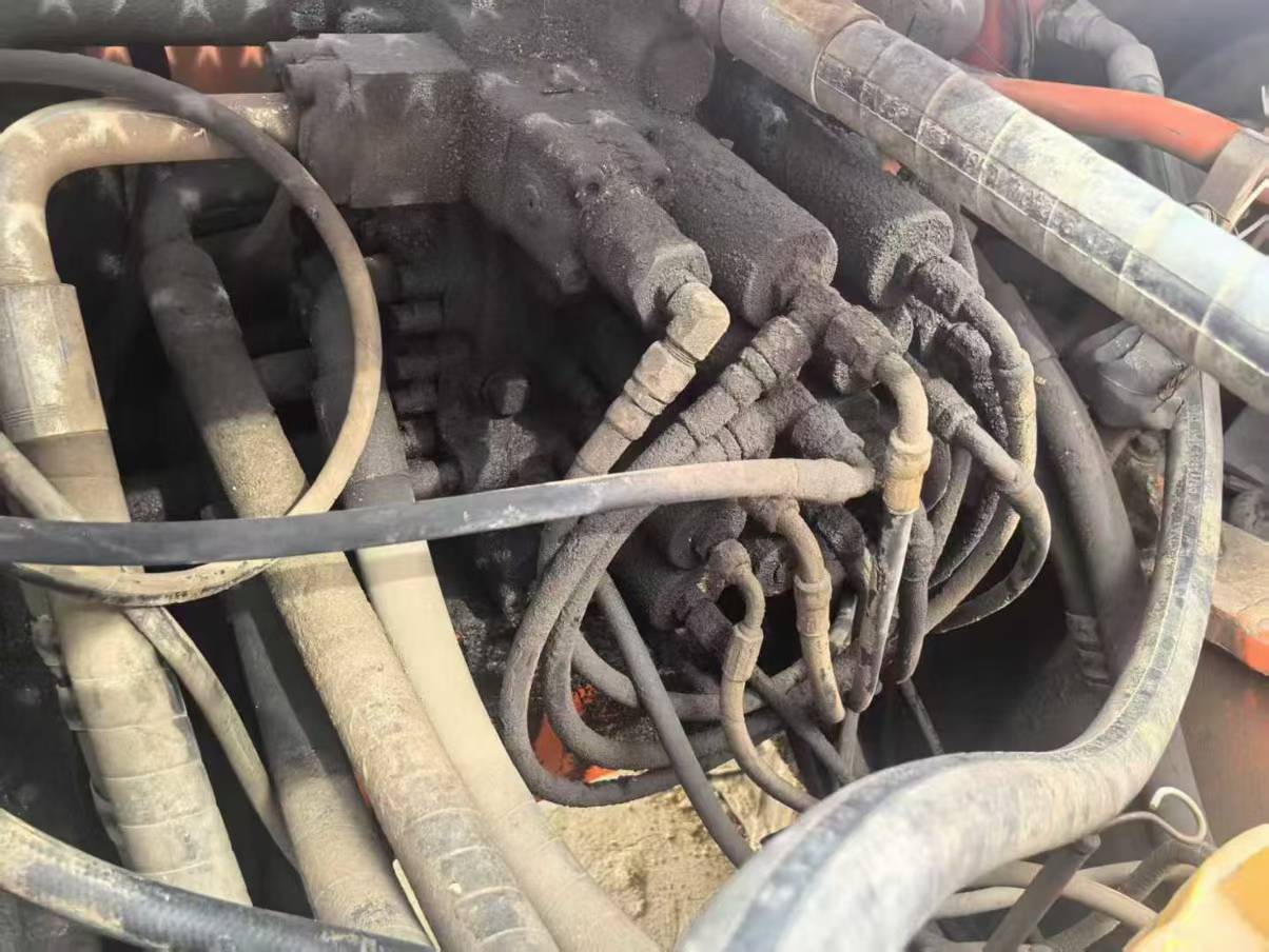 Used Doosan DL300 Excavator 2016 Model / 3