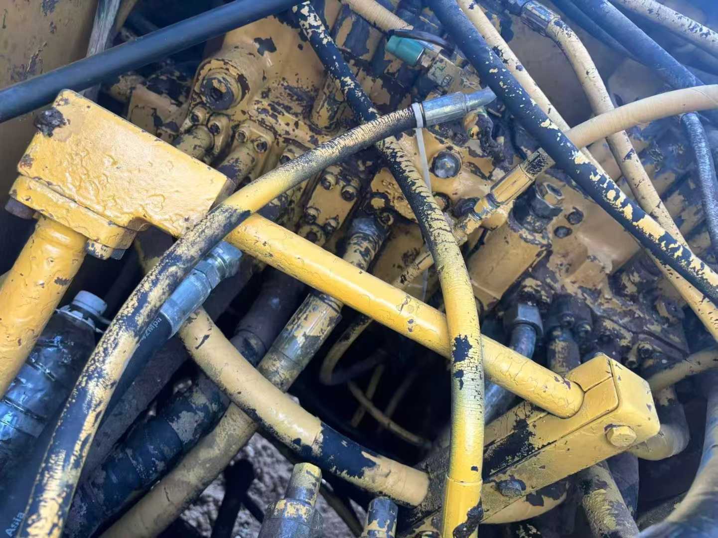 Used Caterpillar 320V2 Excavator 2016 Model / 5