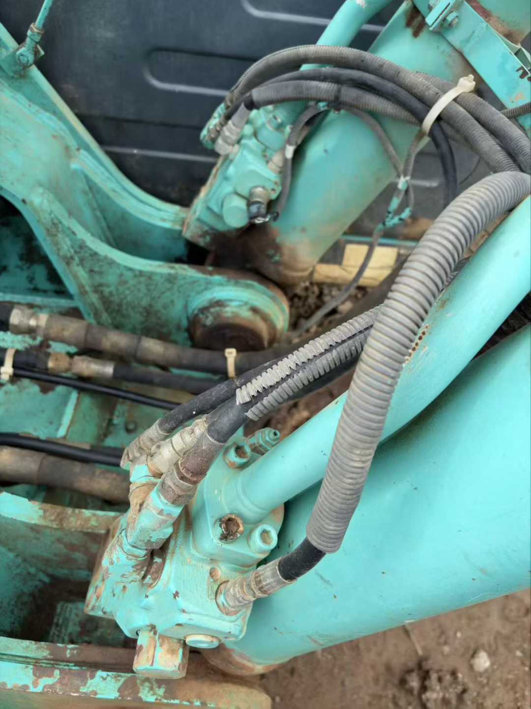 Used Kobelco SK200-11 Excavator 2016 Model / 7