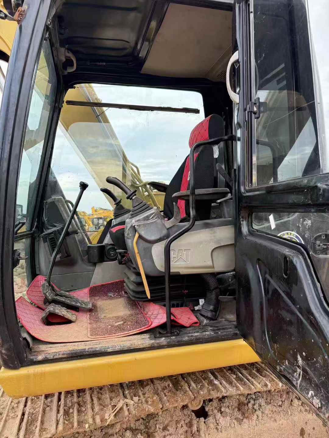 Used Caterpillar 307V2 Excavator 2016 Model / 9