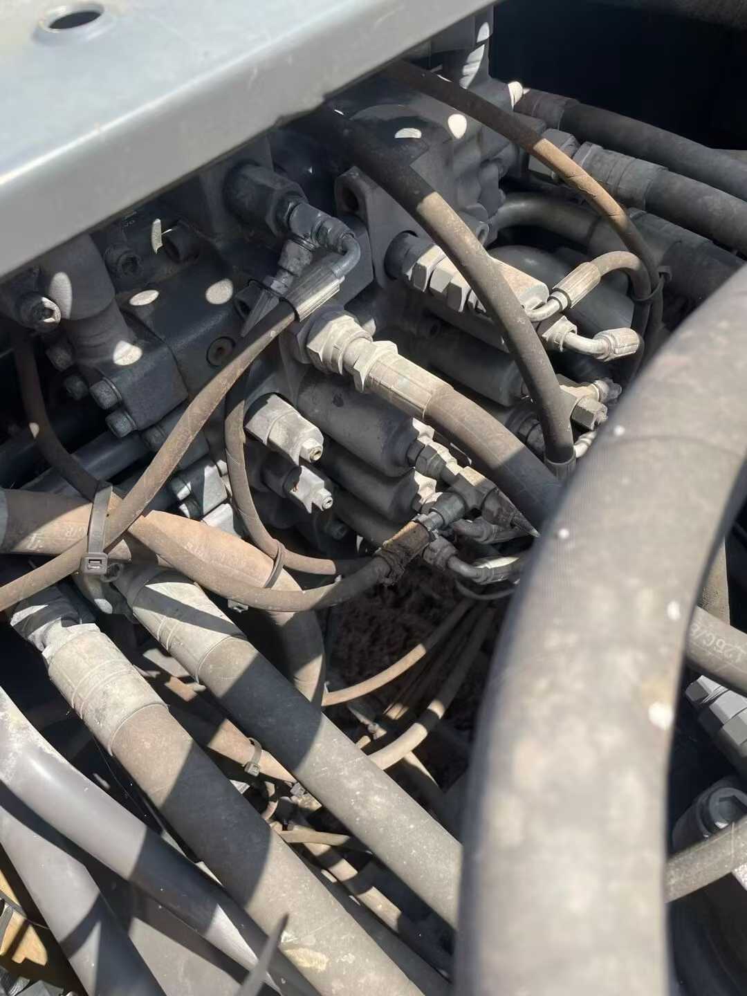 Used Volvo EW210C Excavator 2021 Model / 3