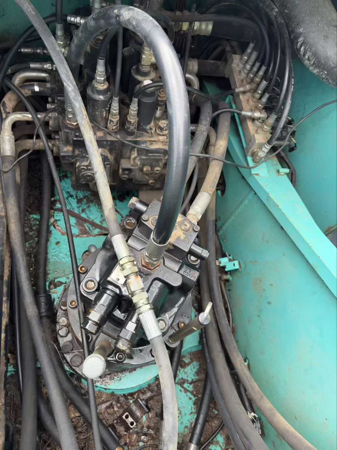 Used Kobelco SK200-11 Excavator 2016 Model / 6