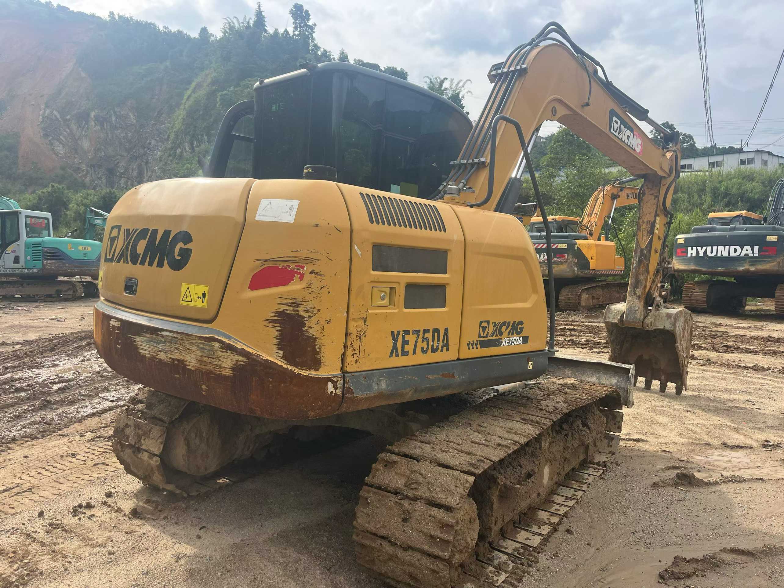 Used XCMG XE75WD Excavator 2020 Model