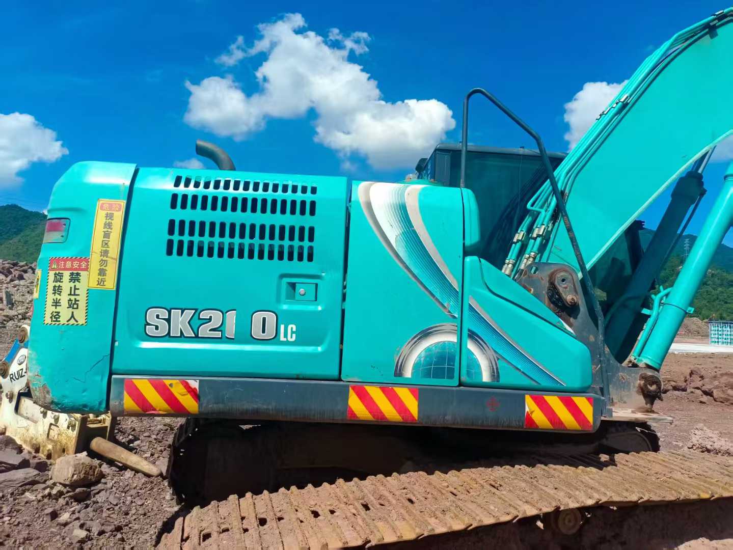 Used Kobelco SK210 Excavator 2017 Model / 4