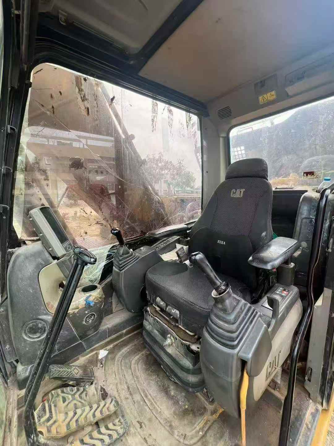 Used Caterpillar 323 Excavator 2016 Model / 9