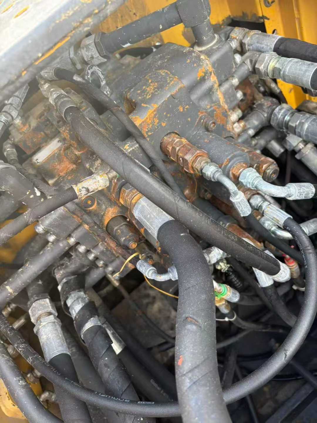 Used Volvo EW210C Excavator 2016 Model / 7