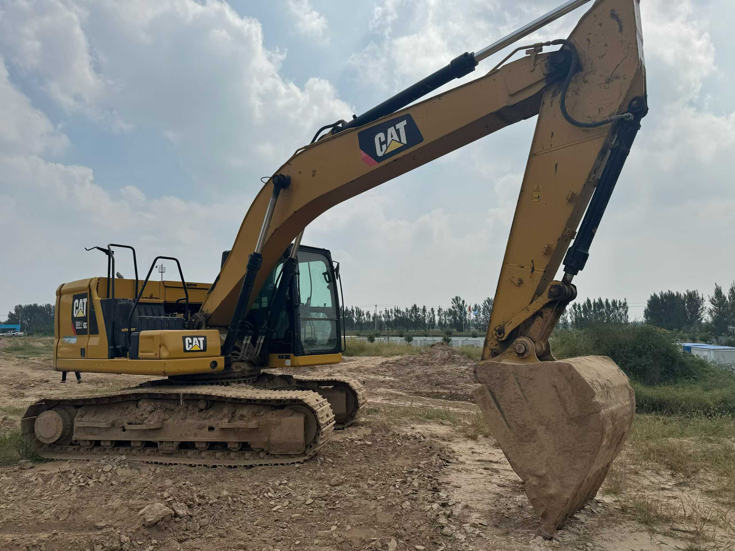 Used Caterpillar CT20 Excavator 2016 Model / 2