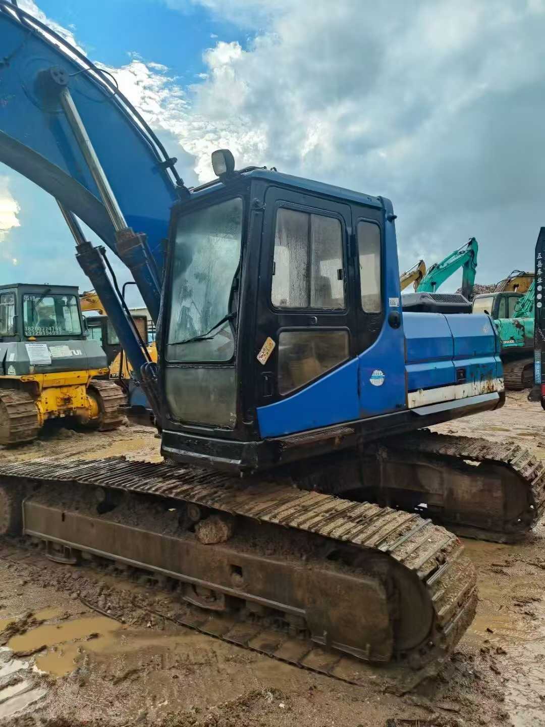 Used Caterpillar 320V2 Excavator 2016 Model