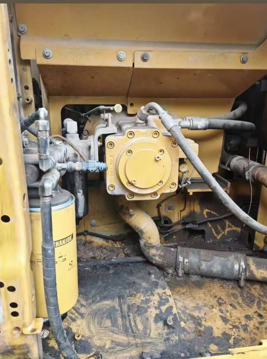 Used Caterpillar CT20 Excavator 2018 Model / 5