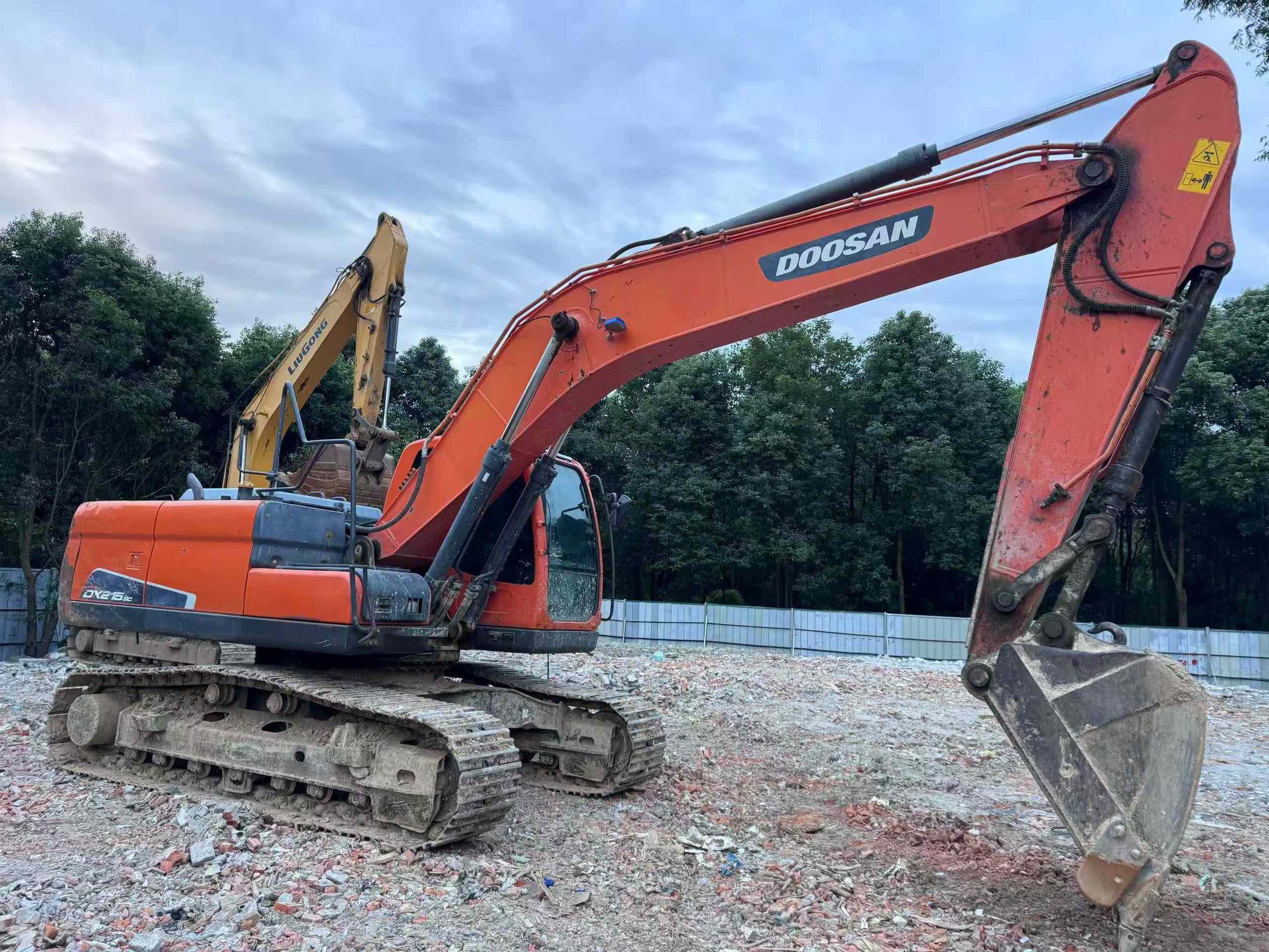 Used Doosan DX19 Excavator 2019 Model / 6
