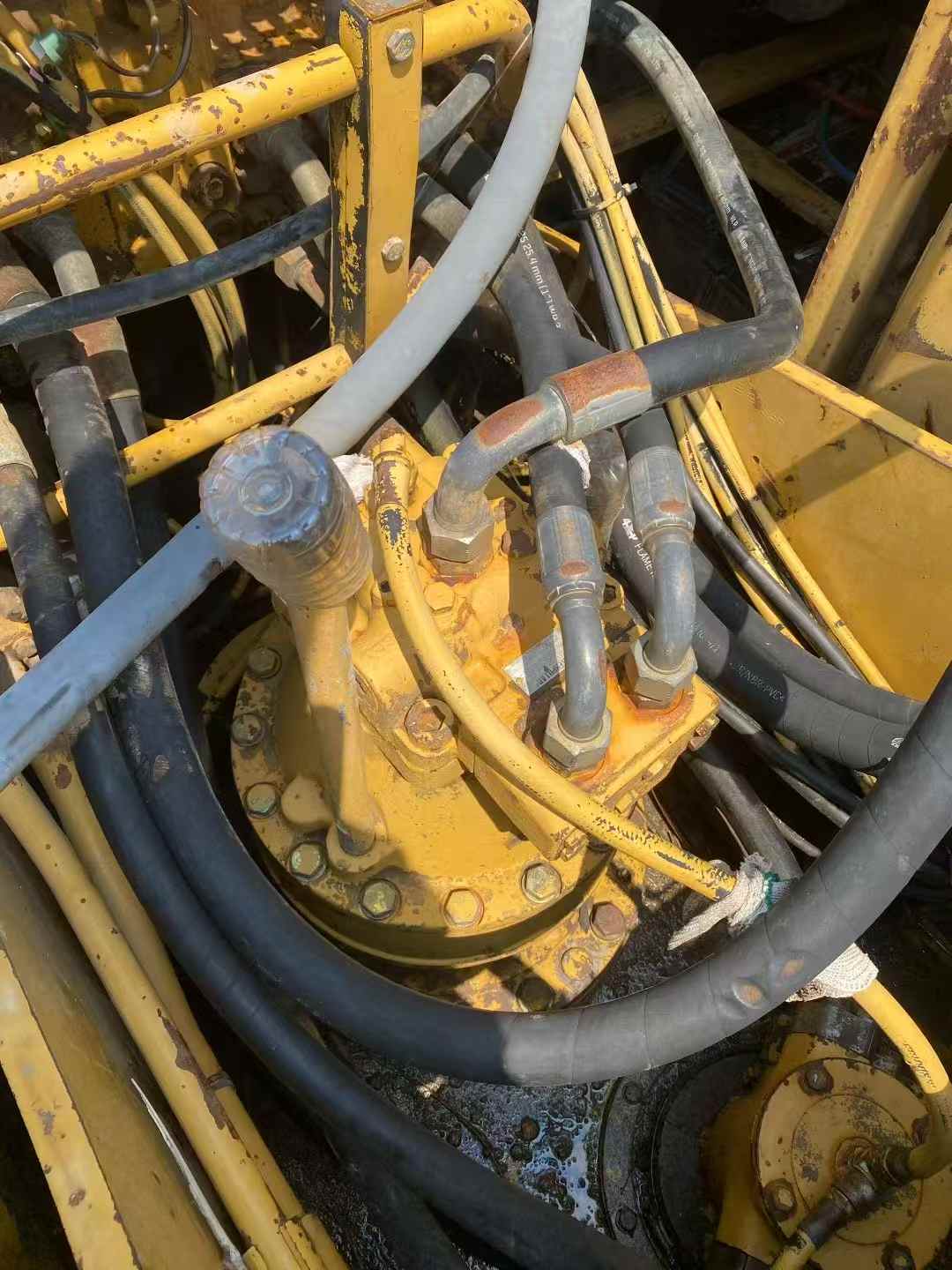 Used Caterpillar 320B Excavator 2016 Model / 8