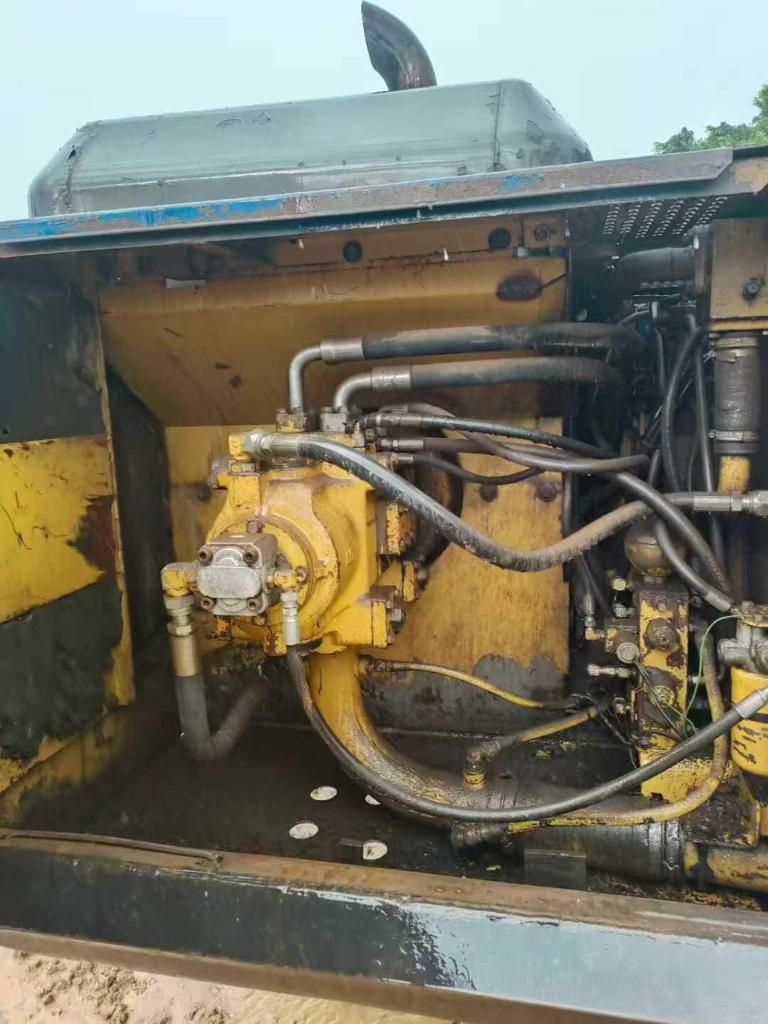 Used Caterpillar 320V2 Excavator 2016 Model / 4