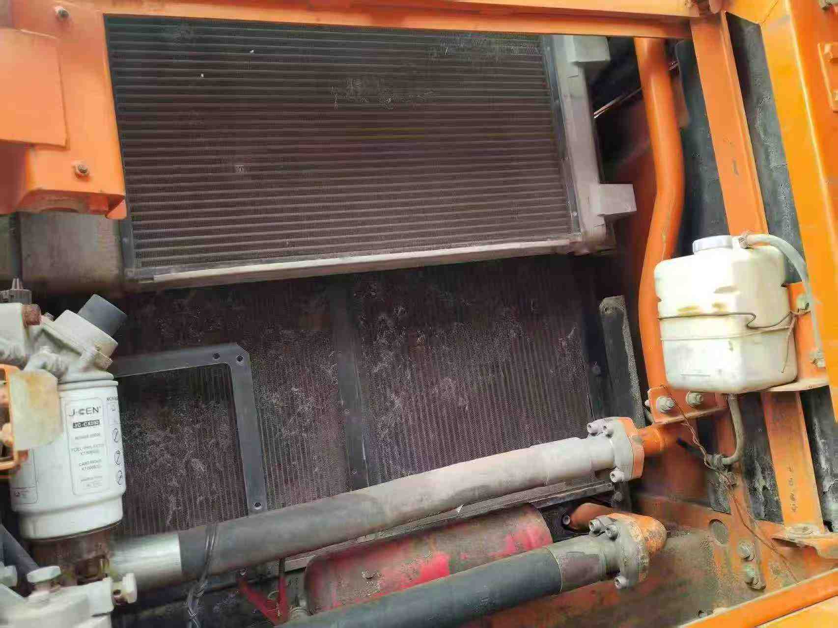 Used Doosan DX60 Excavator 2010 Model / 8