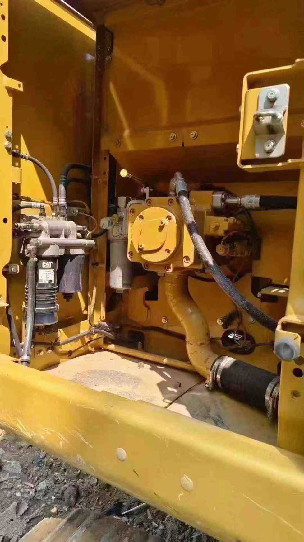 Used Caterpillar 323 Excavator 2020 Model / 3