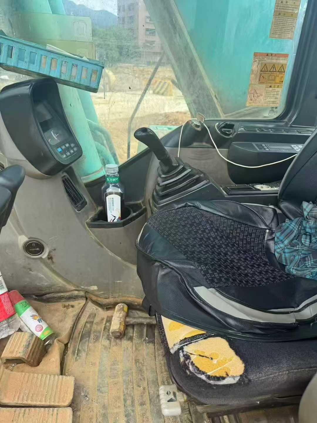 Used Kobelco SK210 Excavator 2016 Model / 2