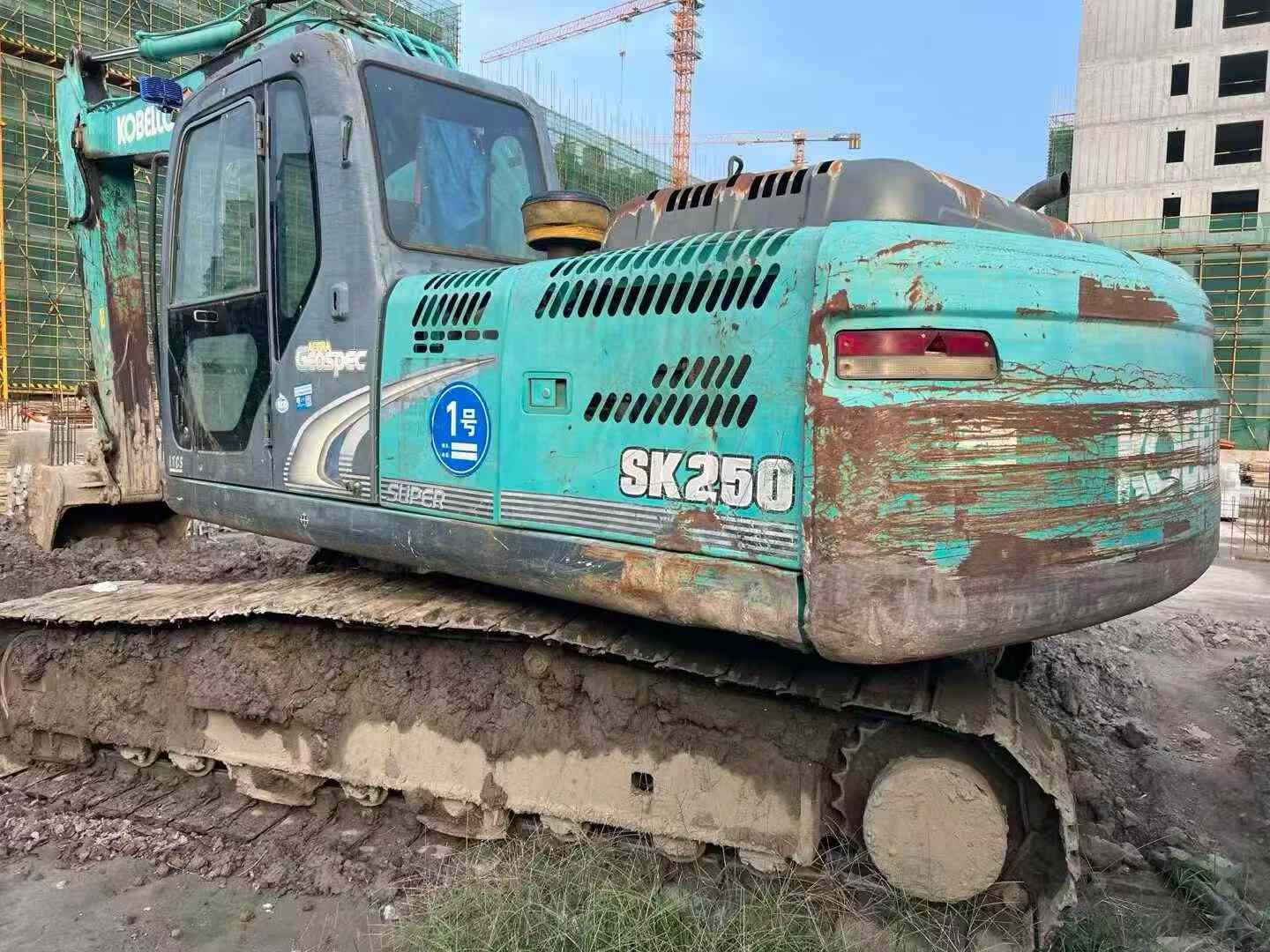 Used Kobelco SK210 Excavator 2011 Model / 2