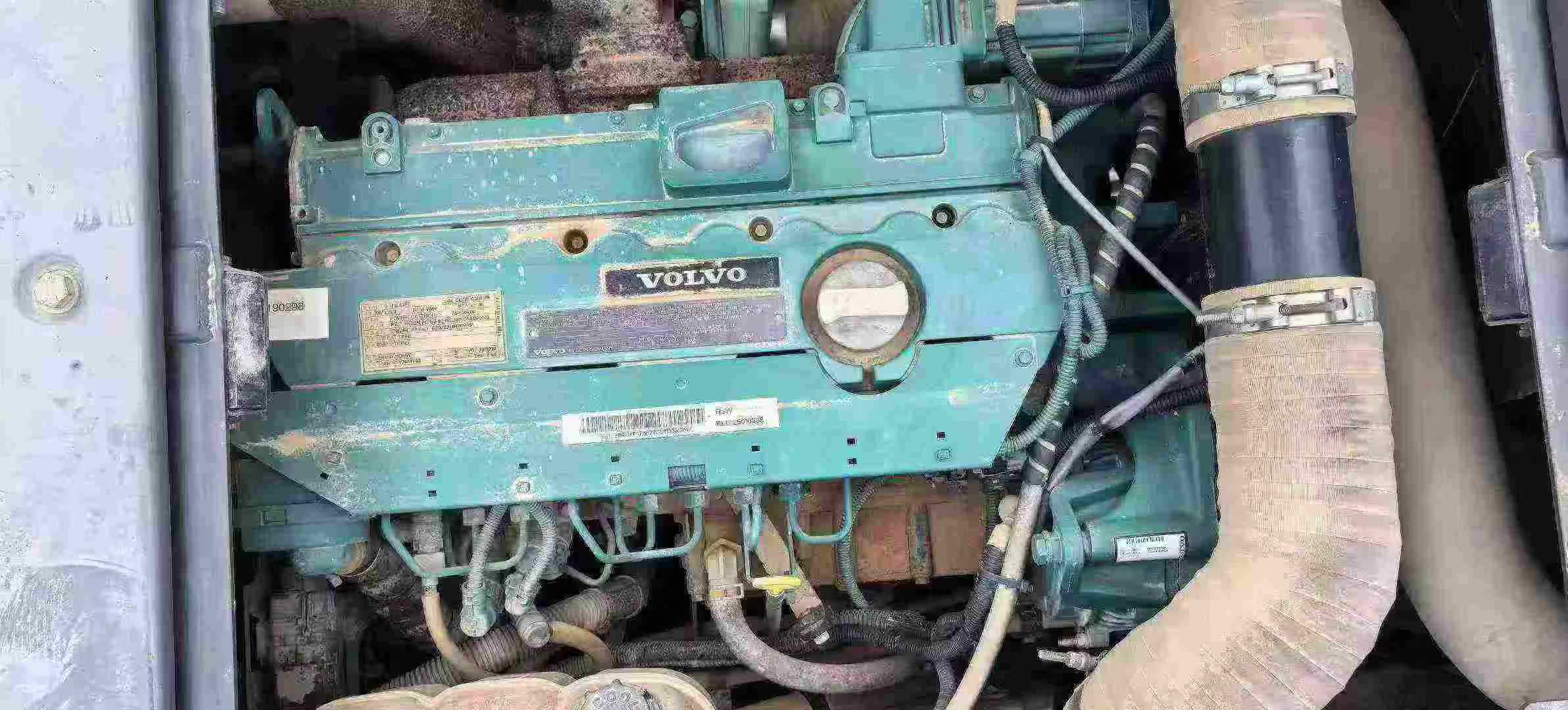 Used Volvo EC200 Excavator 2021 Model / 5