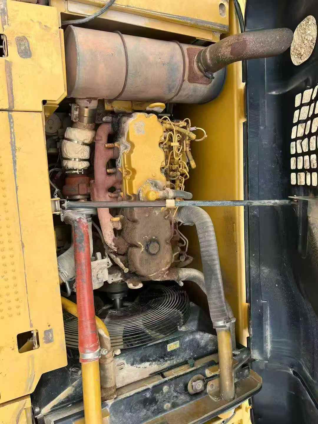 Used Caterpillar 323 Excavator 2016 Model / 8