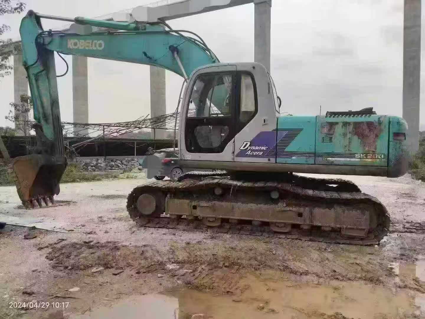 Used Kobelco SK200-6 Excavator 2016 Model