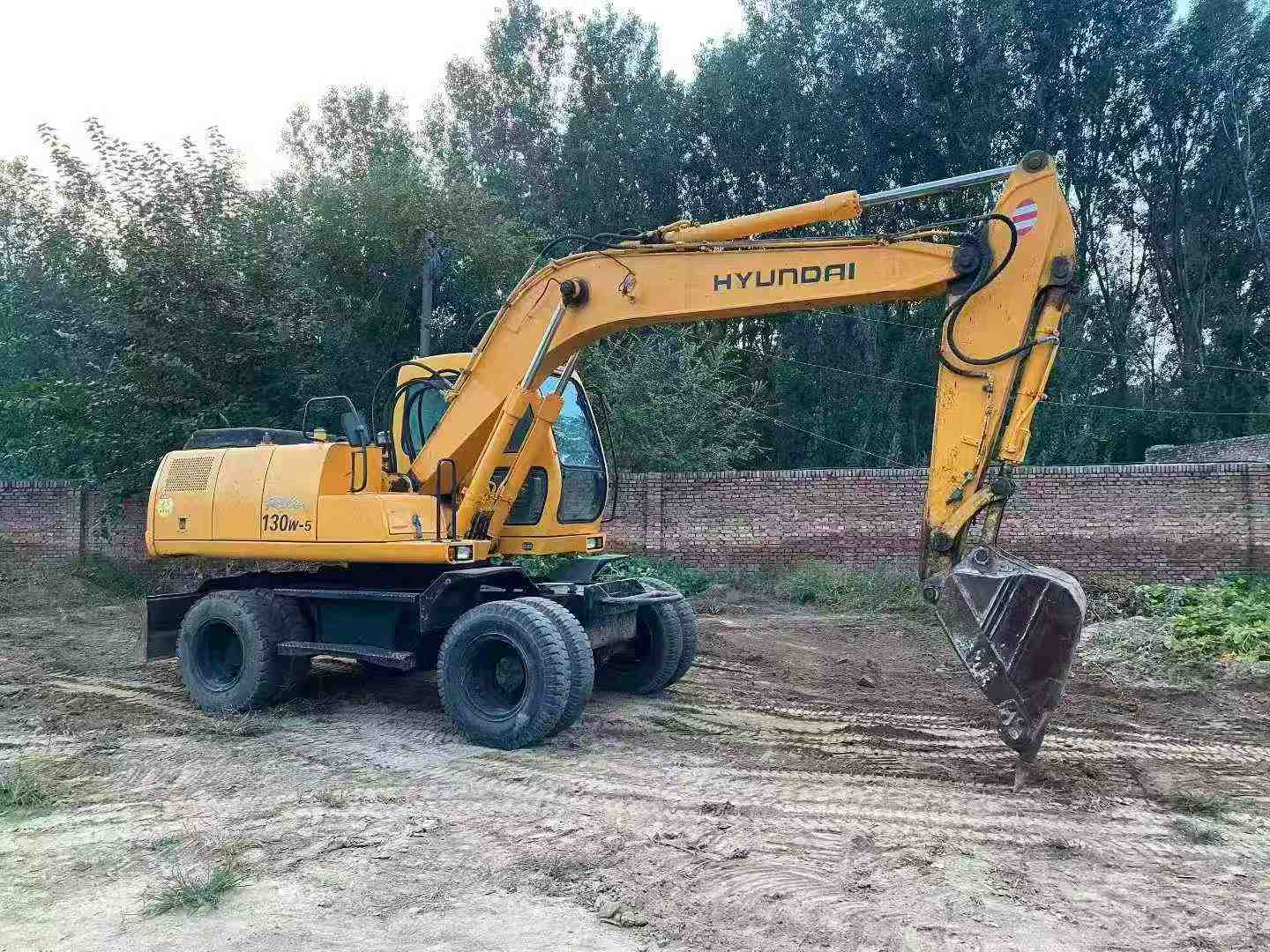 Used Hyundai 130LVS Excavator 2016 Model
