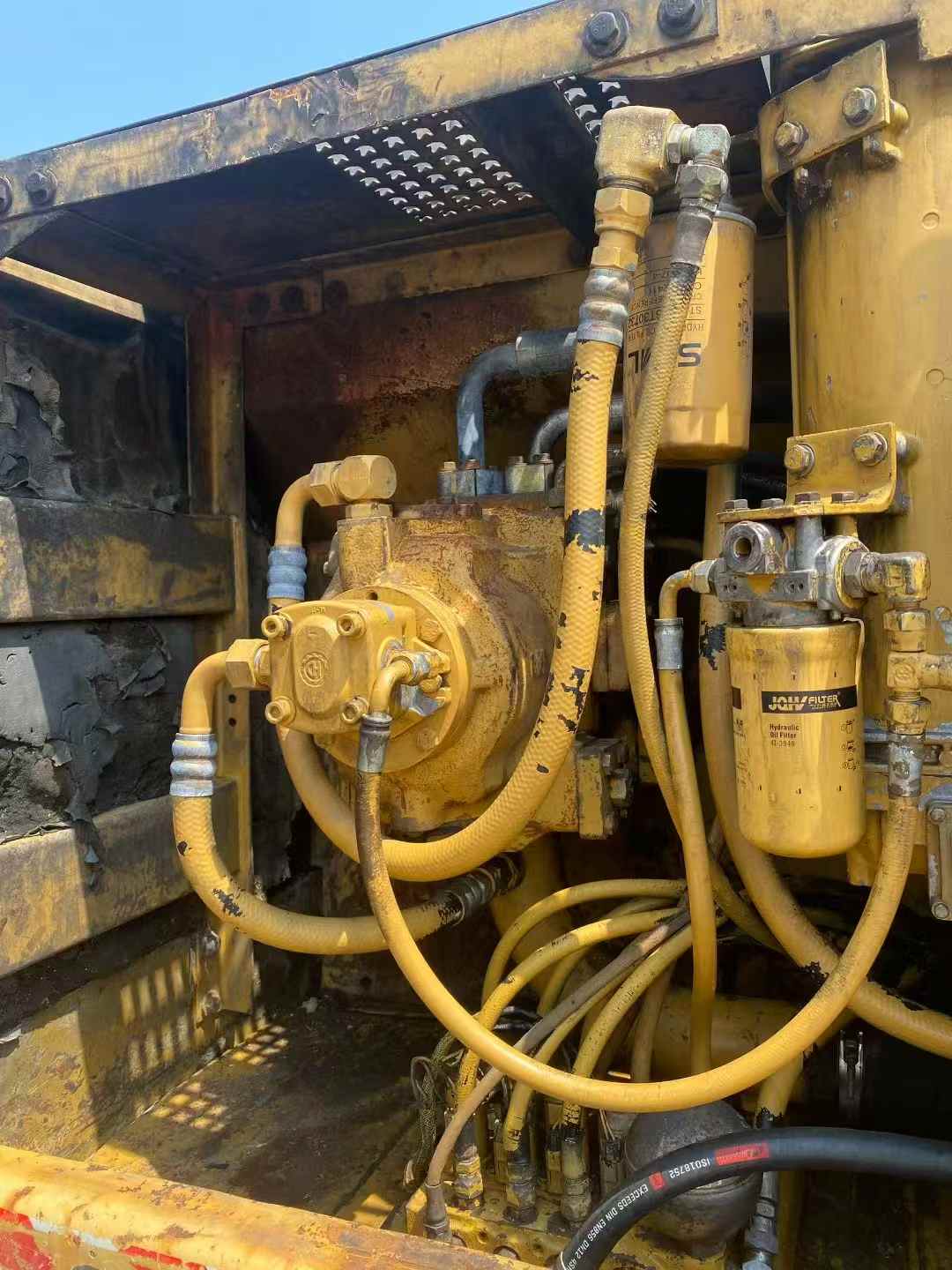 Used Caterpillar 320B Excavator 2016 Model / 3