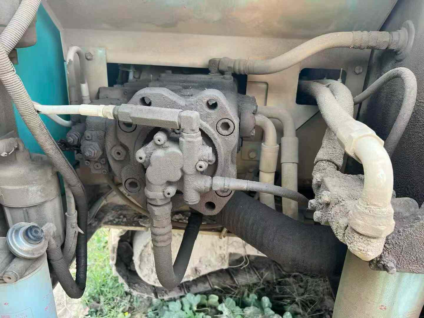 Used Kobelco SK210 Excavator 2011 Model / 5