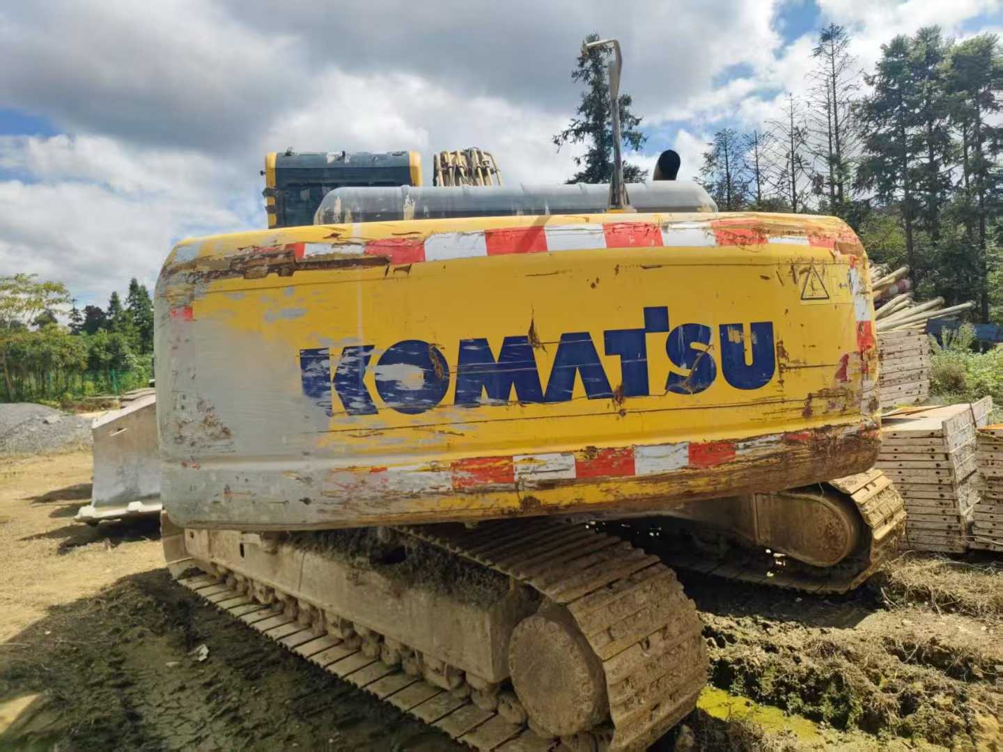 Used Komatsu PC240LC-8 Excavator 2016 Model