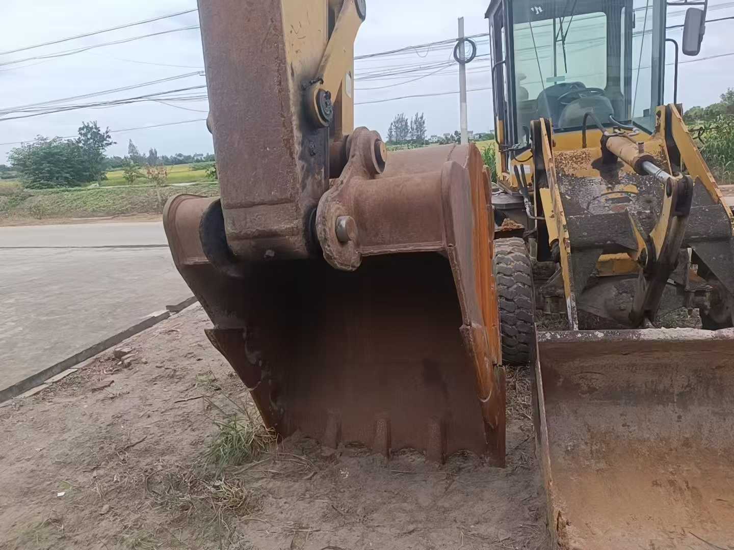 Used Caterpillar 323 Excavator 2011 Model / 7