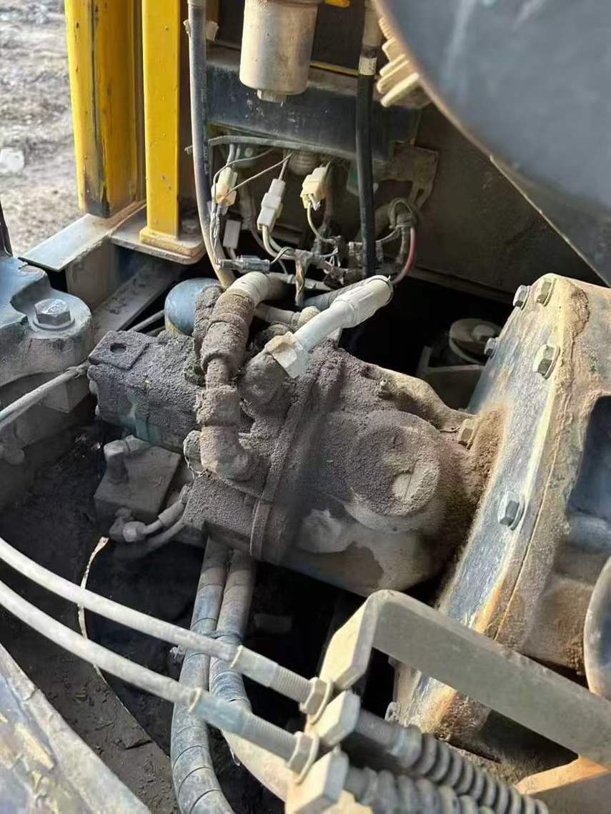 Used Hyundai HX60 Excavator 2014 Model / 6