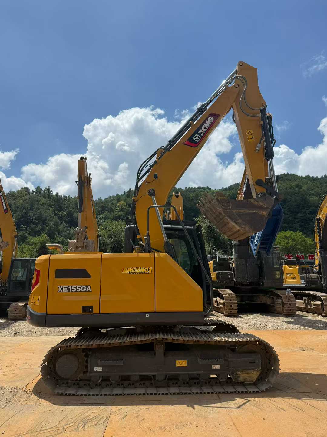 Used XCMG LW200 Excavator 2025 Model / 5