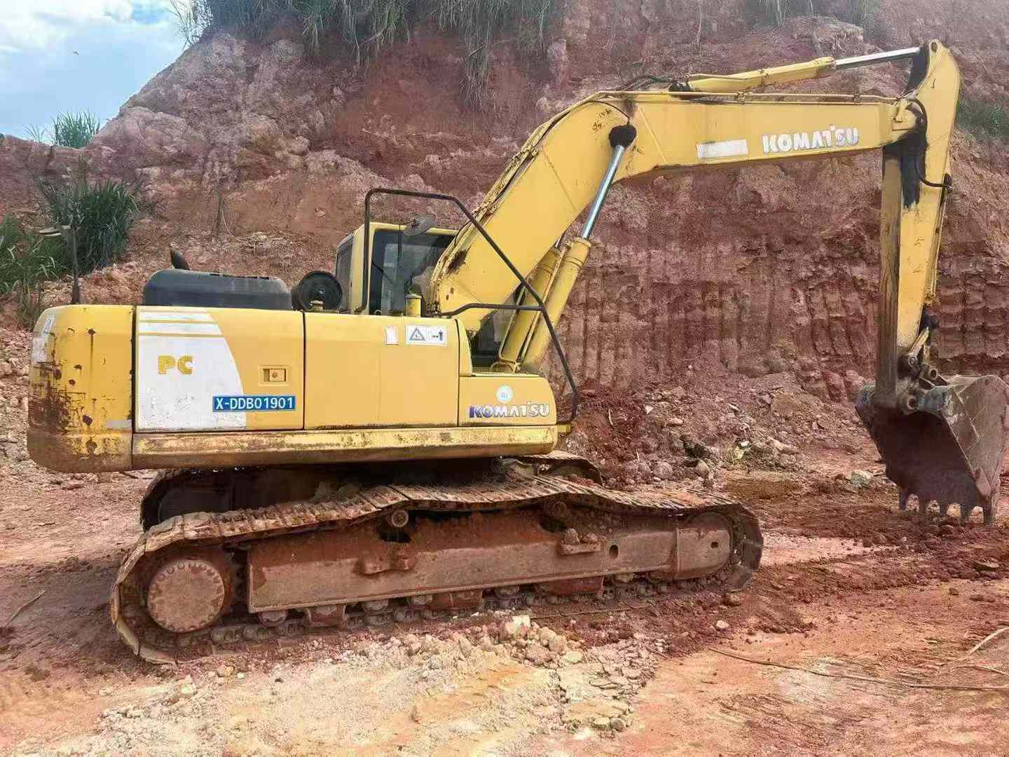 Used Komatsu PC240LC-8 Excavator 2016 Model