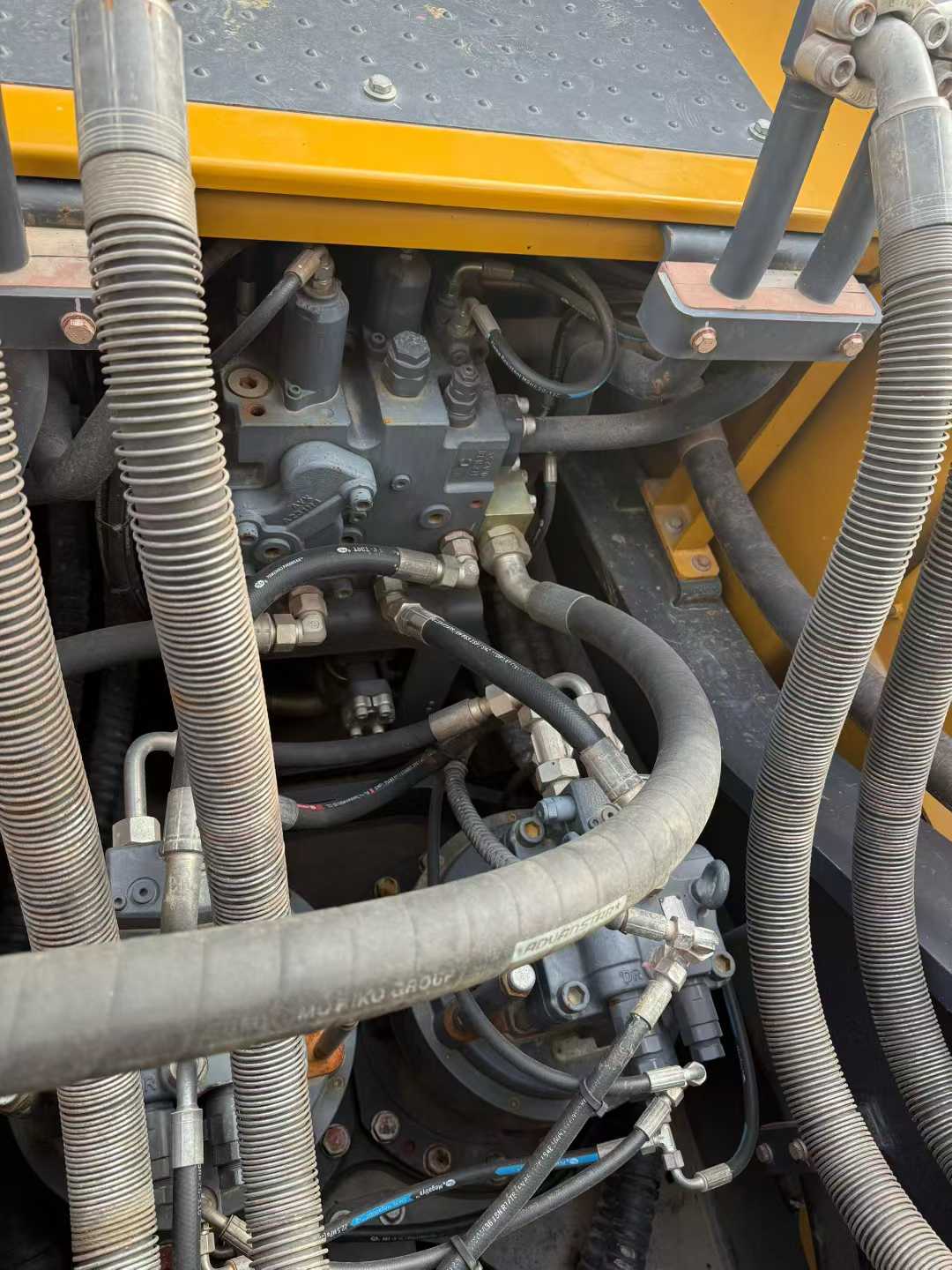 Used XCMG XE215 Excavator 2021 Model / 5