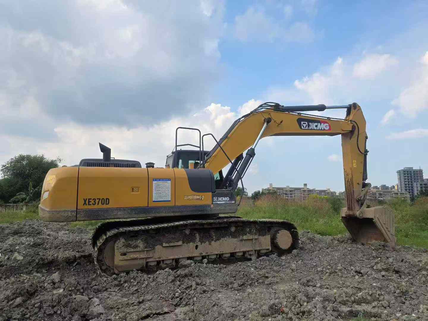 Used XCMG XE370D Excavator 2022 Model / 5