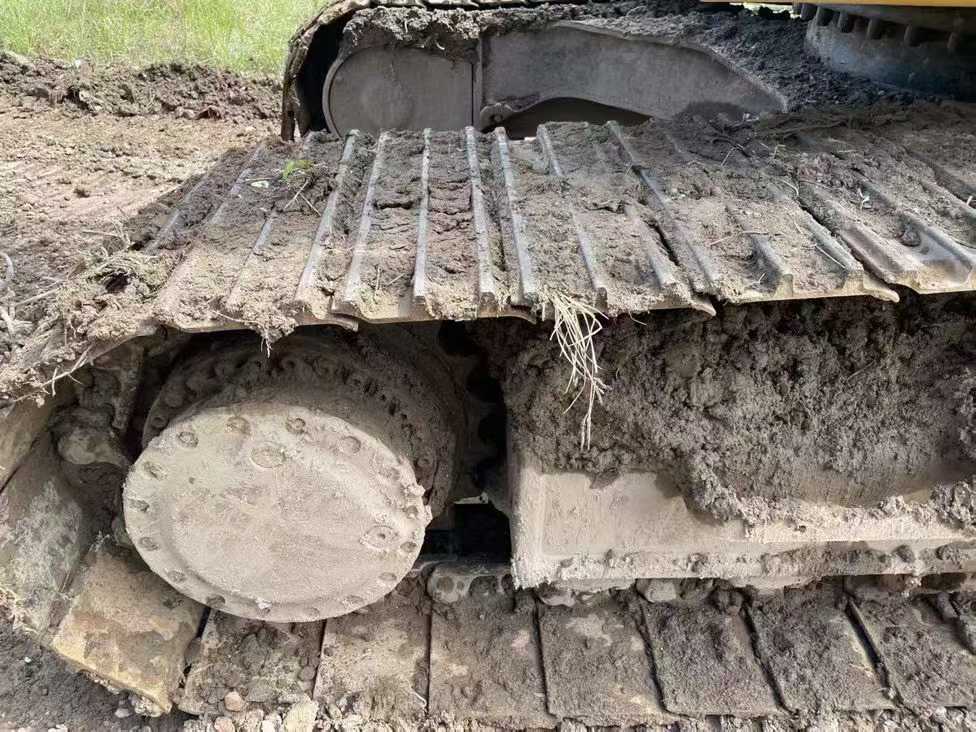 Used Caterpillar 323 Excavator 2018 Model / 7