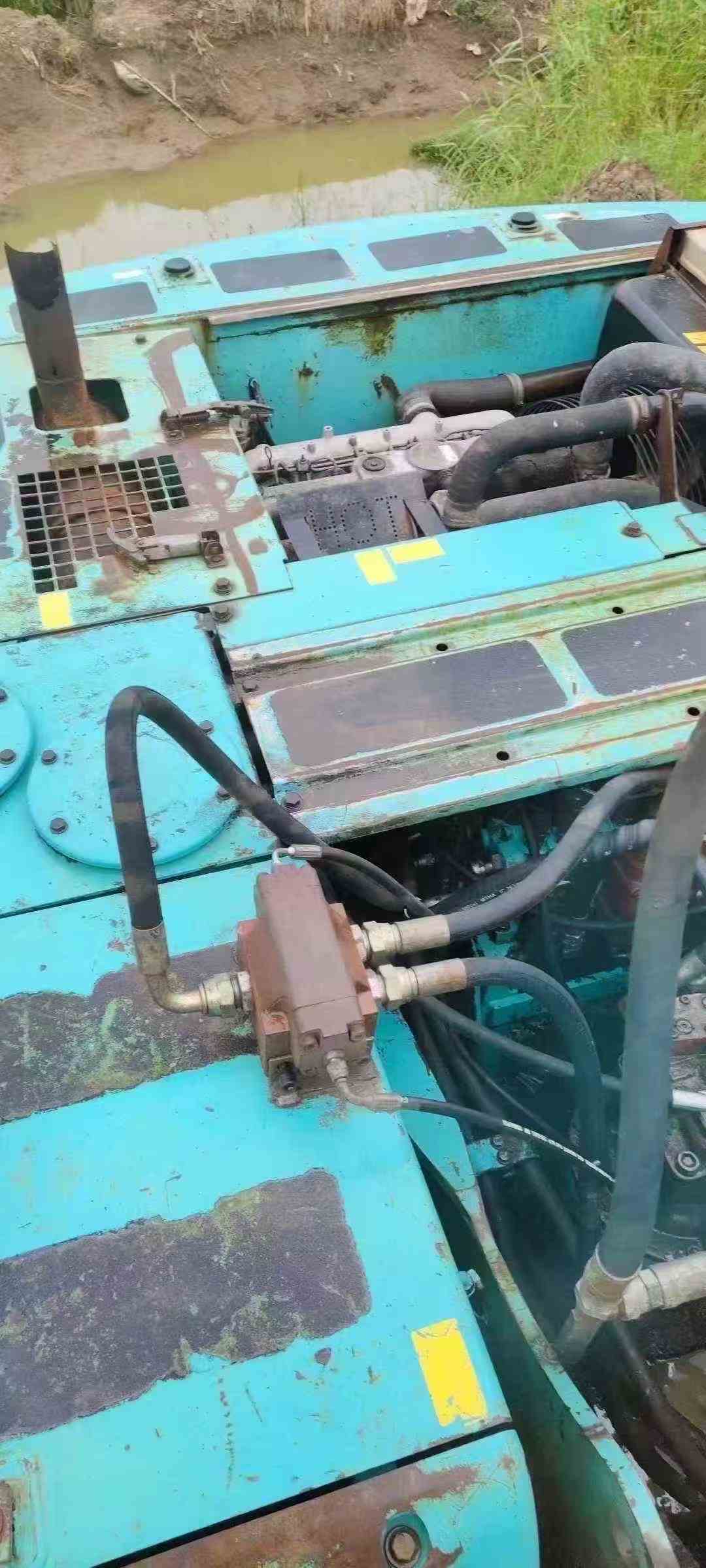 Used Kobelco SK200-6 Excavator 2016 Model / 9