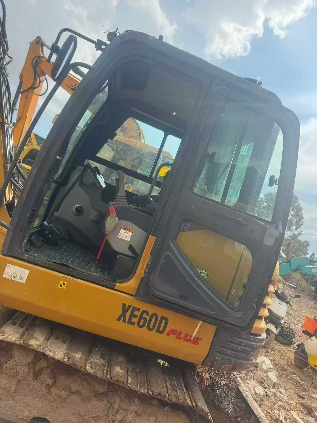 Used XCMG XE60 Excavator 2022 Model / 2
