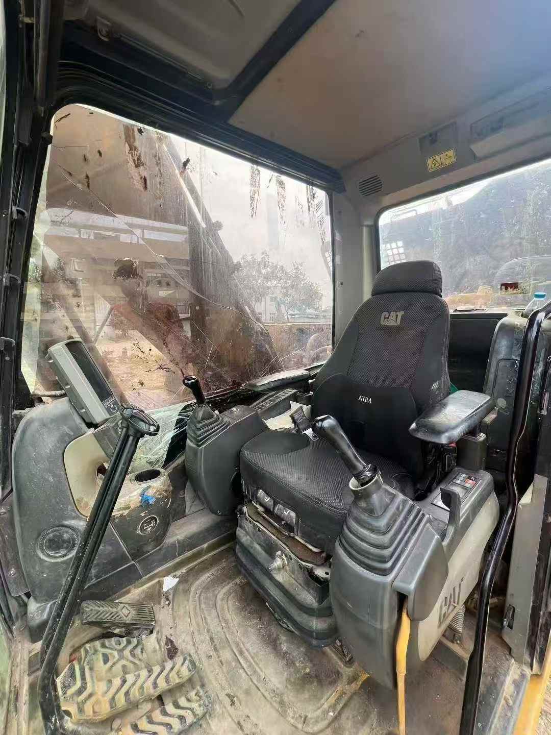 Used Caterpillar 323 Excavator 2017 Model / 9