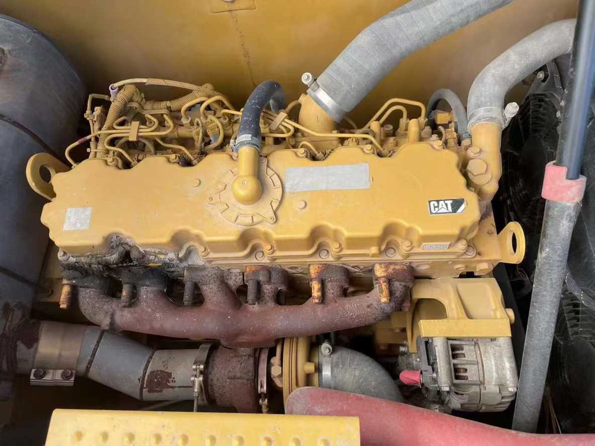 Used Caterpillar 323 Excavator 2018 Model / 5