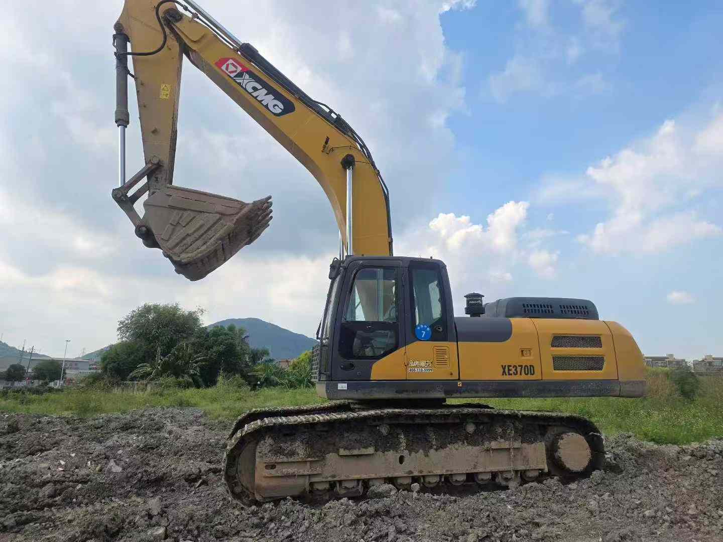 Used XCMG XE370D Excavator 2022 Model / 7