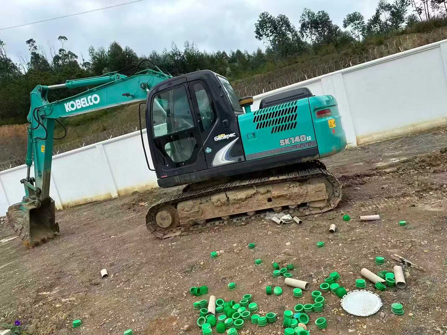 Used Kobelco SK130 Excavator 2011 Model / 3