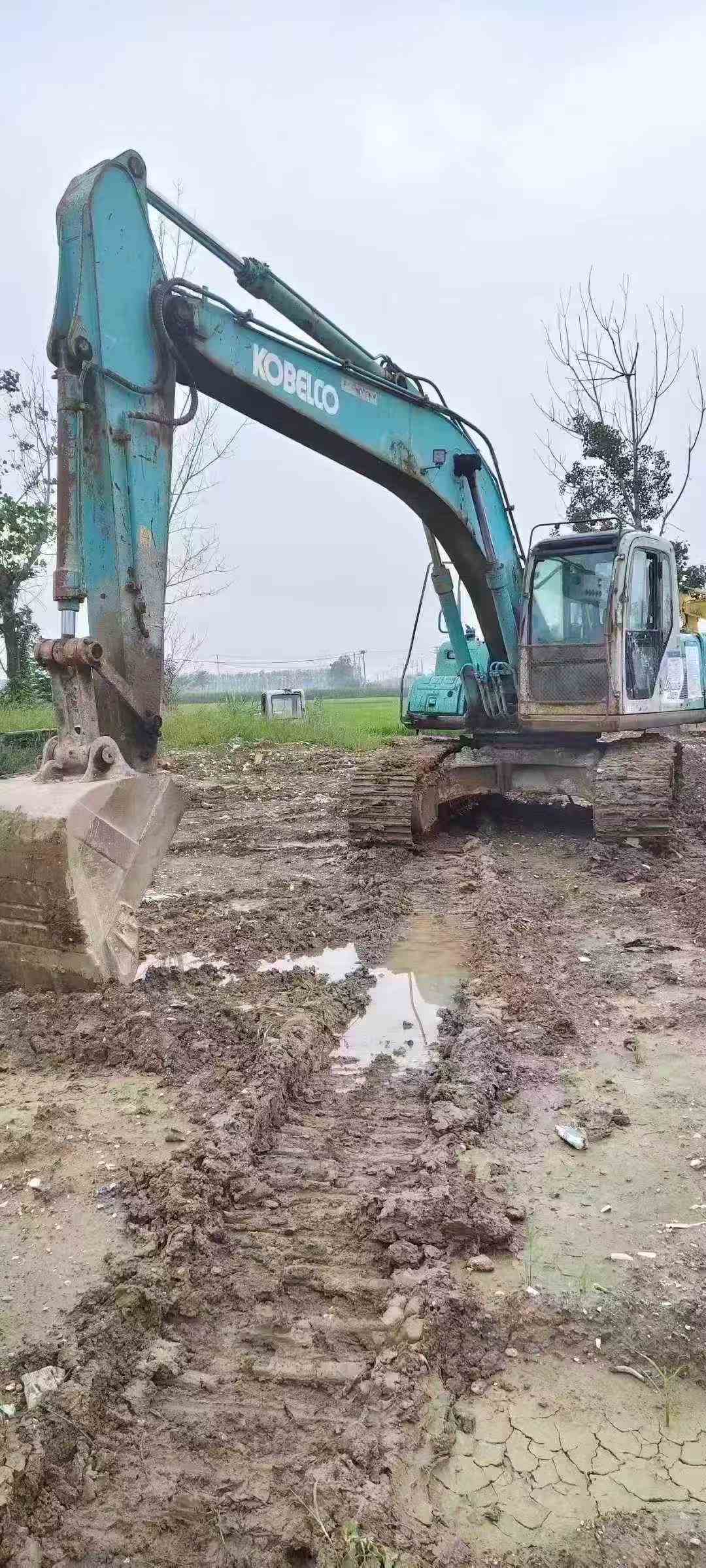 Used Kobelco SK200-6 Excavator 2016 Model / 4