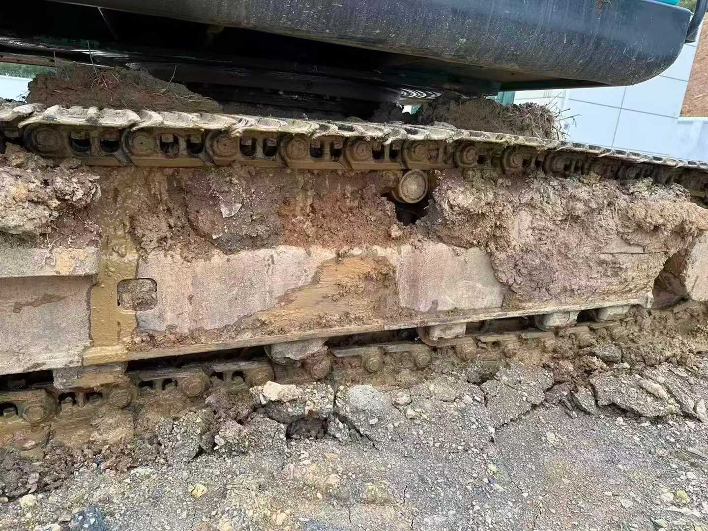 Used Kobelco SK130 Excavator 2011 Model / 9